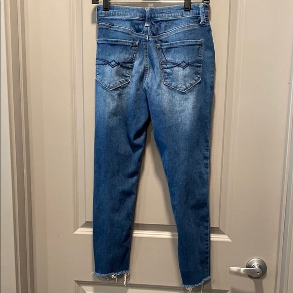 Mudd Blue Skinny Jeans | Distressed | 24” Inseam Size 7 - Picture 7 of 8